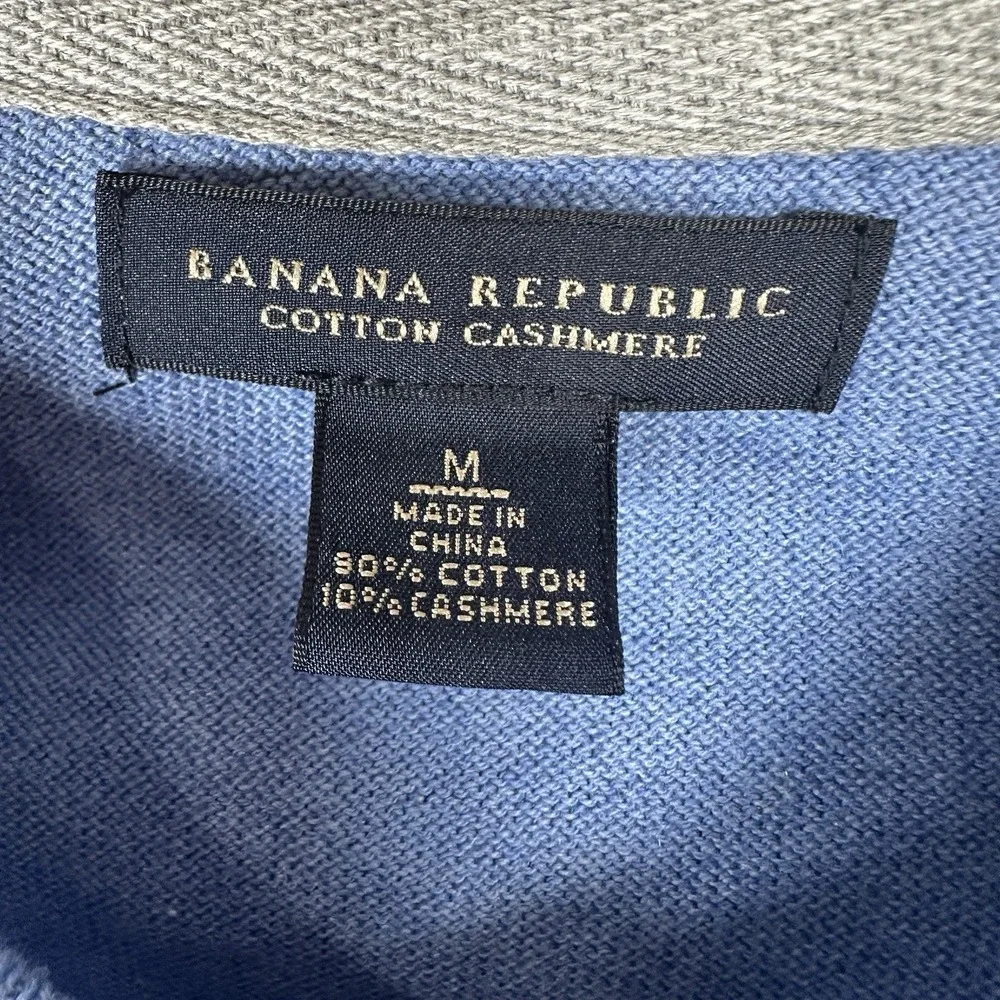Banana Republic Mens Medium V Neck Sweater Cotton Cashmere‎ Blue Quiet Luxury